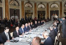 Президенты Азербайджана и Хорватии встретились с бизнесменами (ФОТО)